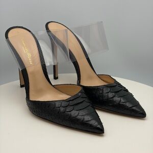 Gianvito Rossi Black and Cream Sandals 381/2